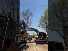 Использованный экскаватор Vovlo EC240 готов к загрузке